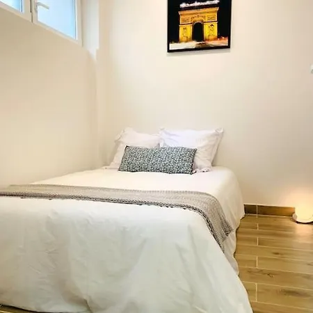 House - 2 Bedrooms - Champs-elysees Lägenhet *